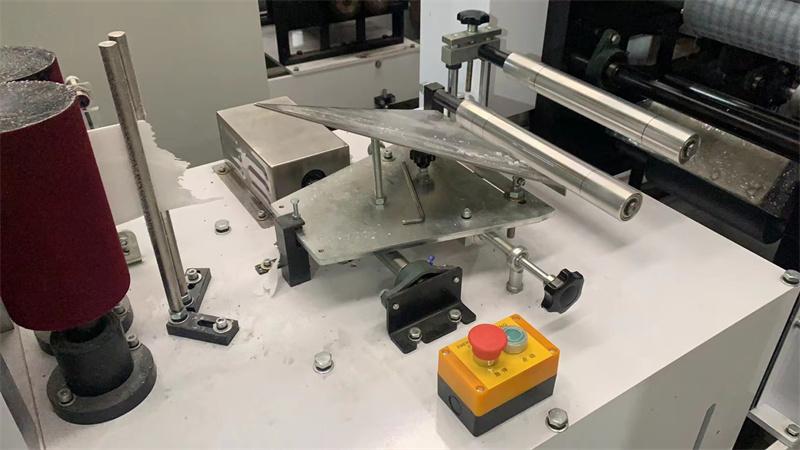 folding device