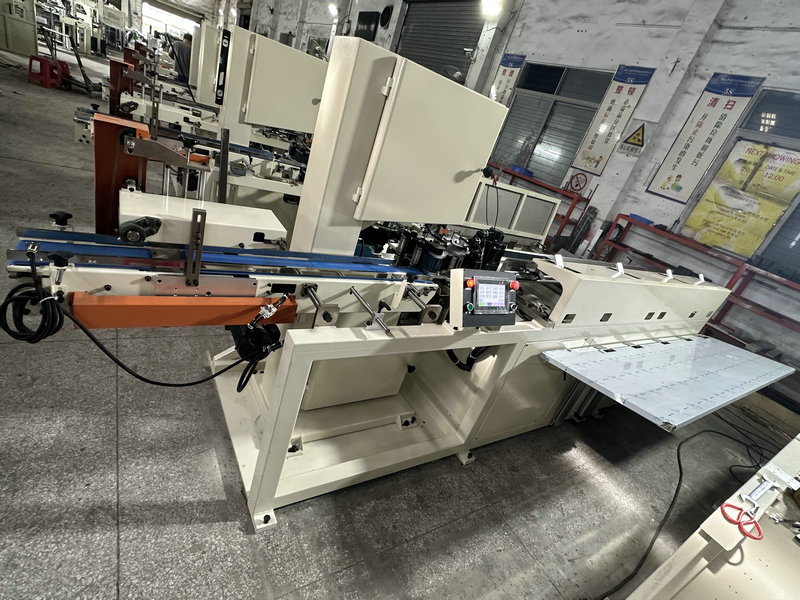 toilet paper band saw cutting machine
