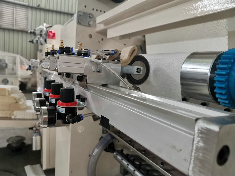 towel paper folding machine