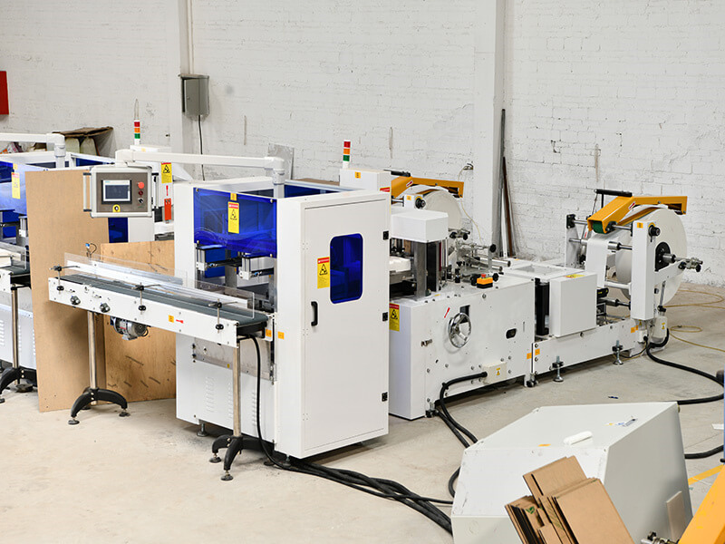 Automatic transfer napkin paper folding machine.jpg