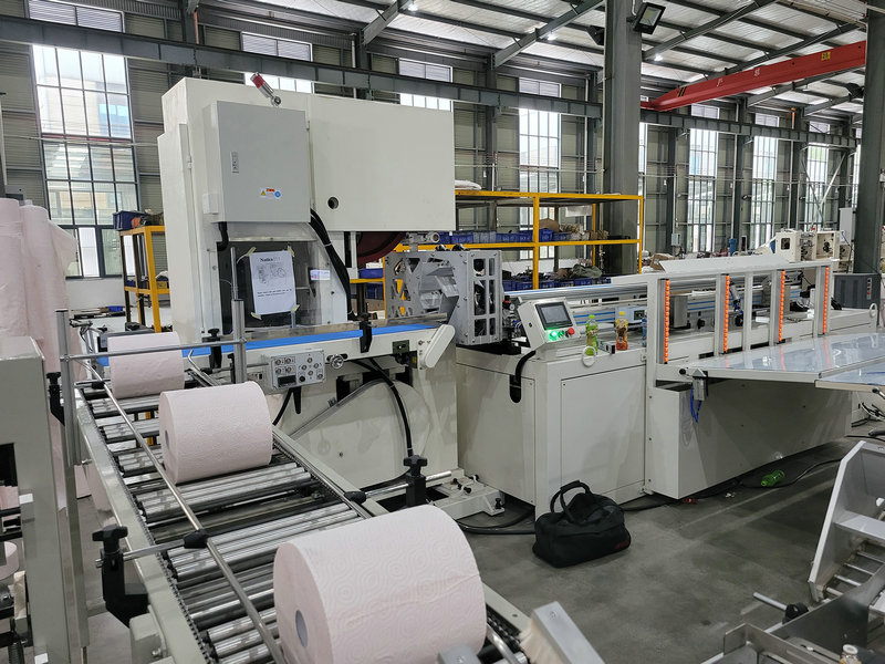 maxi towel roll cutting machine