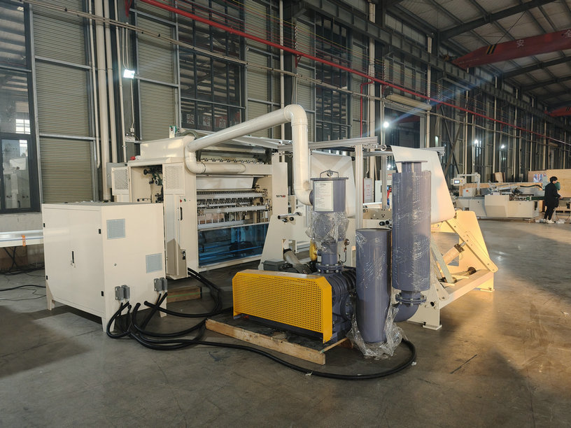 facial tissue folding machine