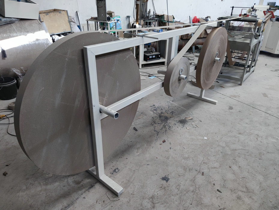 paper core roll machine