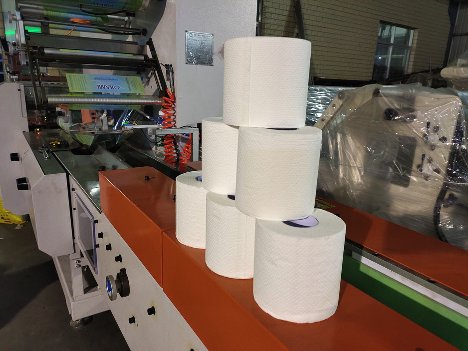 single roll packing machine