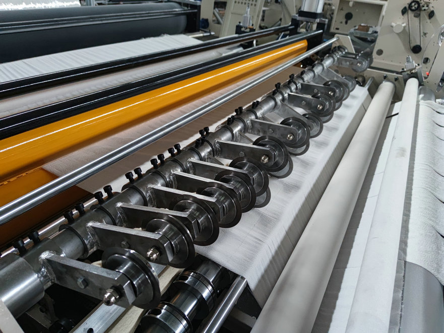 big diameter maxi roll cutting machine