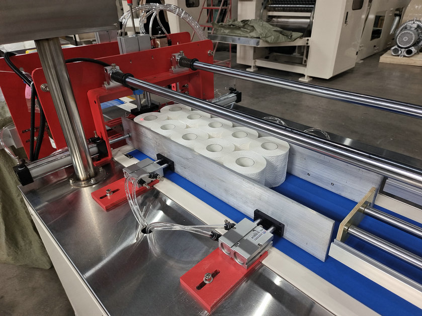 toilet paper packing machine