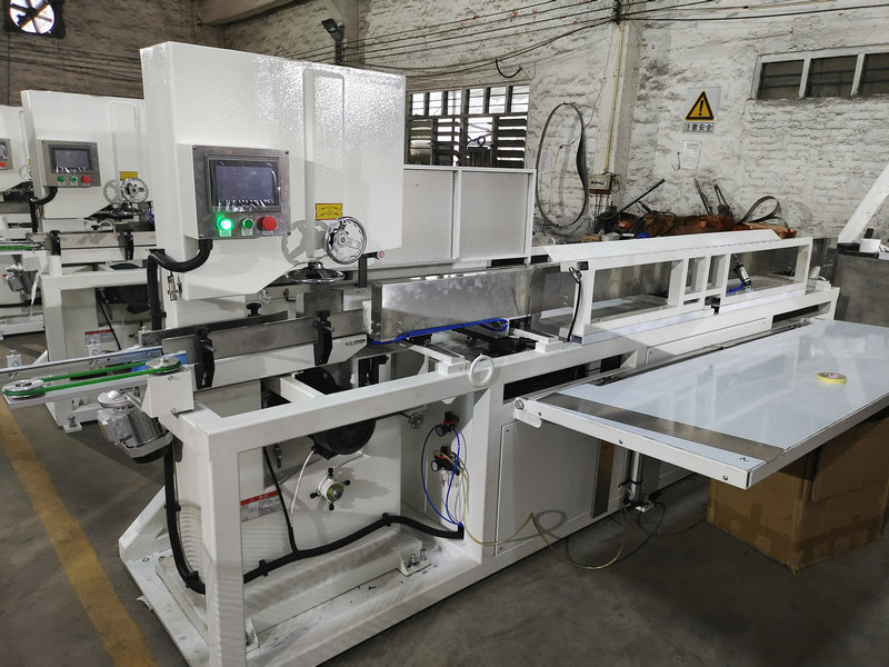 toilet paper roll cutting machine
