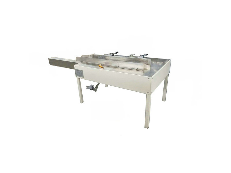 Low cost N type hand towel paper inserting packing machine