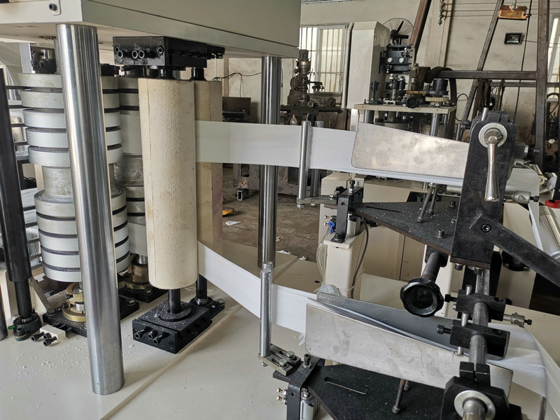 napkin paper folding machine price