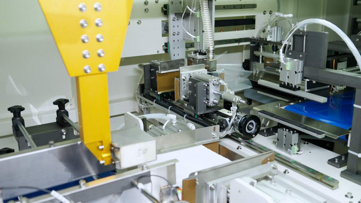 hand towel packing machine