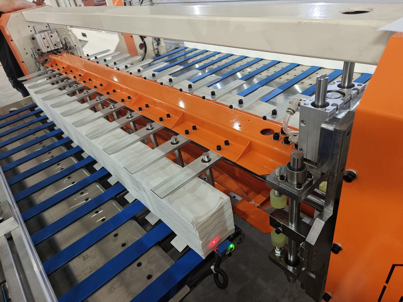 automatic facial tissue folding machine