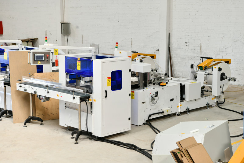napkin tissue folding machine