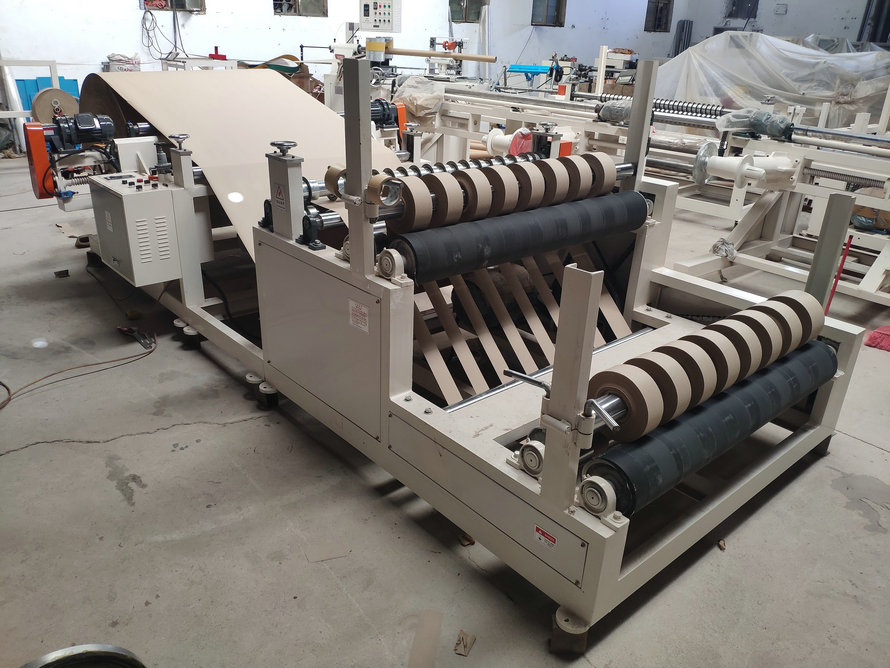 Kraft jumbo roll rewinding machine