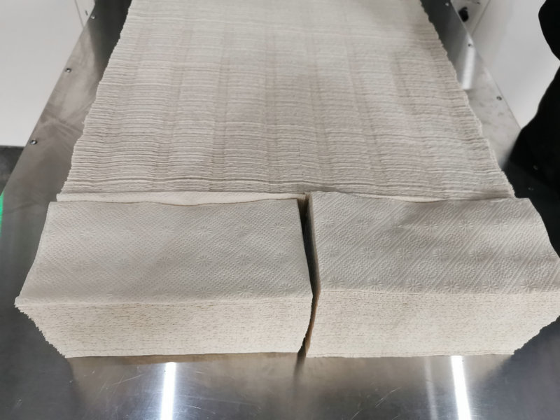 V fold hand towel machine